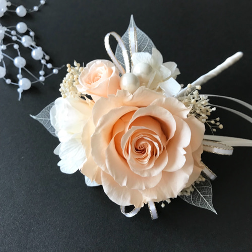 コサージュ A  卒業式・入学式・プリザーブドフラワー プリザーブドフラワーのコサージュ 卒業 入学 | iichi 日々の暮らしを