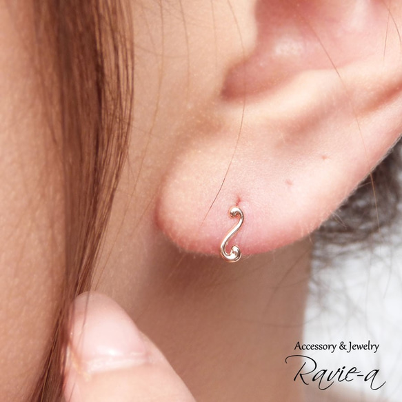 S line 耳環 K10 粉紅金 簡約嬌小耳環 小耳環 第3張的照片