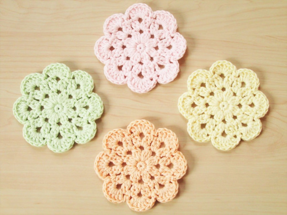 再販＊やわらかコットン✿オリジナルお花の手編みコースター・ドイリー✿パステルカラーセット 2枚目の画像