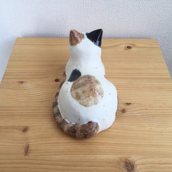 陶器の大きな三毛猫 6枚目の画像