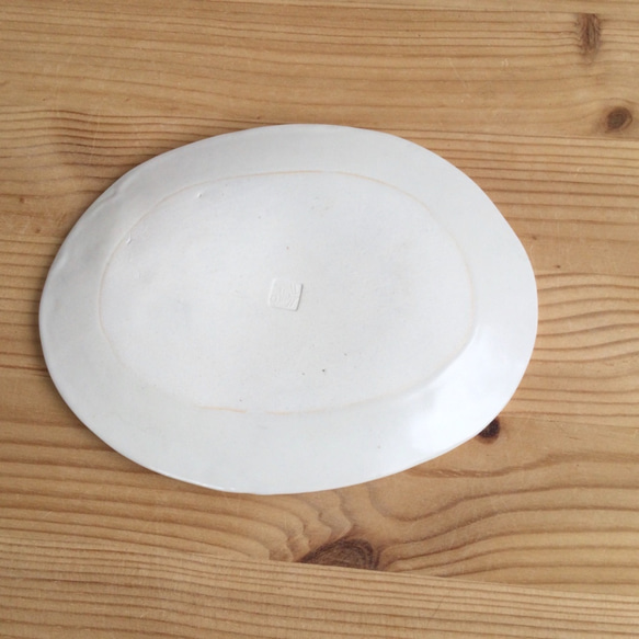 ねこの白い楕円皿(染付) 7枚目の画像