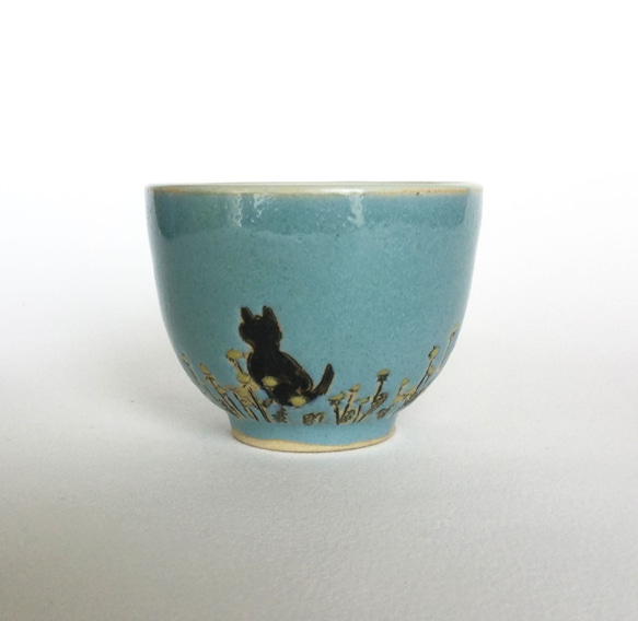 黒猫とたんぽぽのカップ 4枚目の画像
