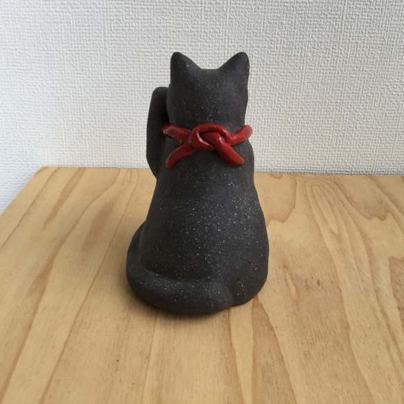 陶器の黒いまねき猫 3枚目の画像