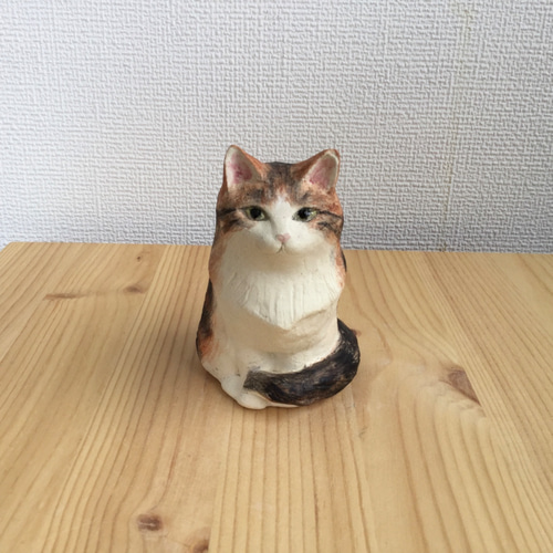 陶器の長毛の三毛猫 その他置物 シャシャミミ 通販 9604592｜Creema