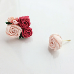 *花束ピアス*バラの花束*つまみ細工* 1枚目の画像