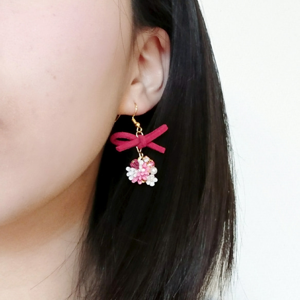 粉色和絲帶 Tsumami 工藝耳環 第2張的照片