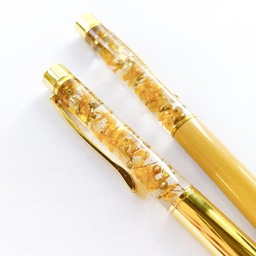 金箔入りのゴールドパワーハーバリウム！ルチル入り！ 金箔入りのゴールドパワーハーバリウム！ルチル入り！ 金箔入りの