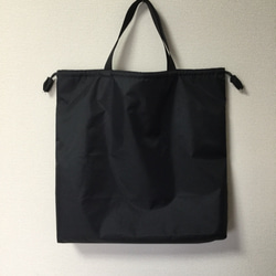 やや大きめサブバッグ(黒、無地、式用、巾着、エコバッグ、撥水、収納ケース付き、ナイロン） 1枚目の画像
