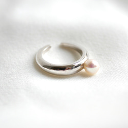 0008 ear cuff  SV925×pearl -YOSHIMI NOGUCHI JEWELRY- 1枚目の画像