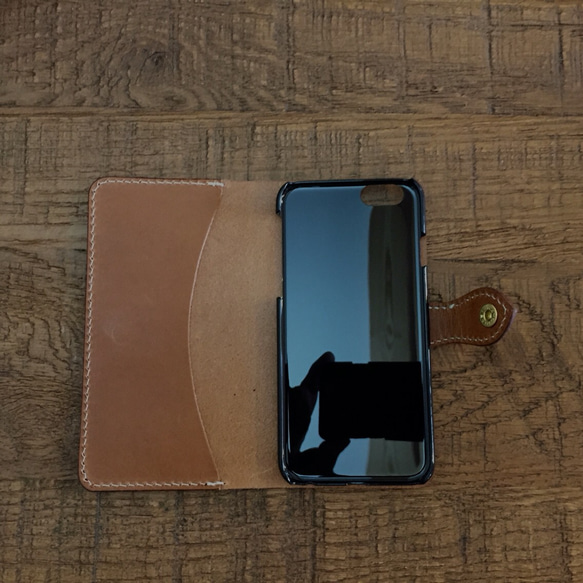 名入れオーダー イタリアンレザーブッテーロのiPhone7/6・6s/5・5s・SEケース 着せ替えフラップタイプ 2枚目の画像