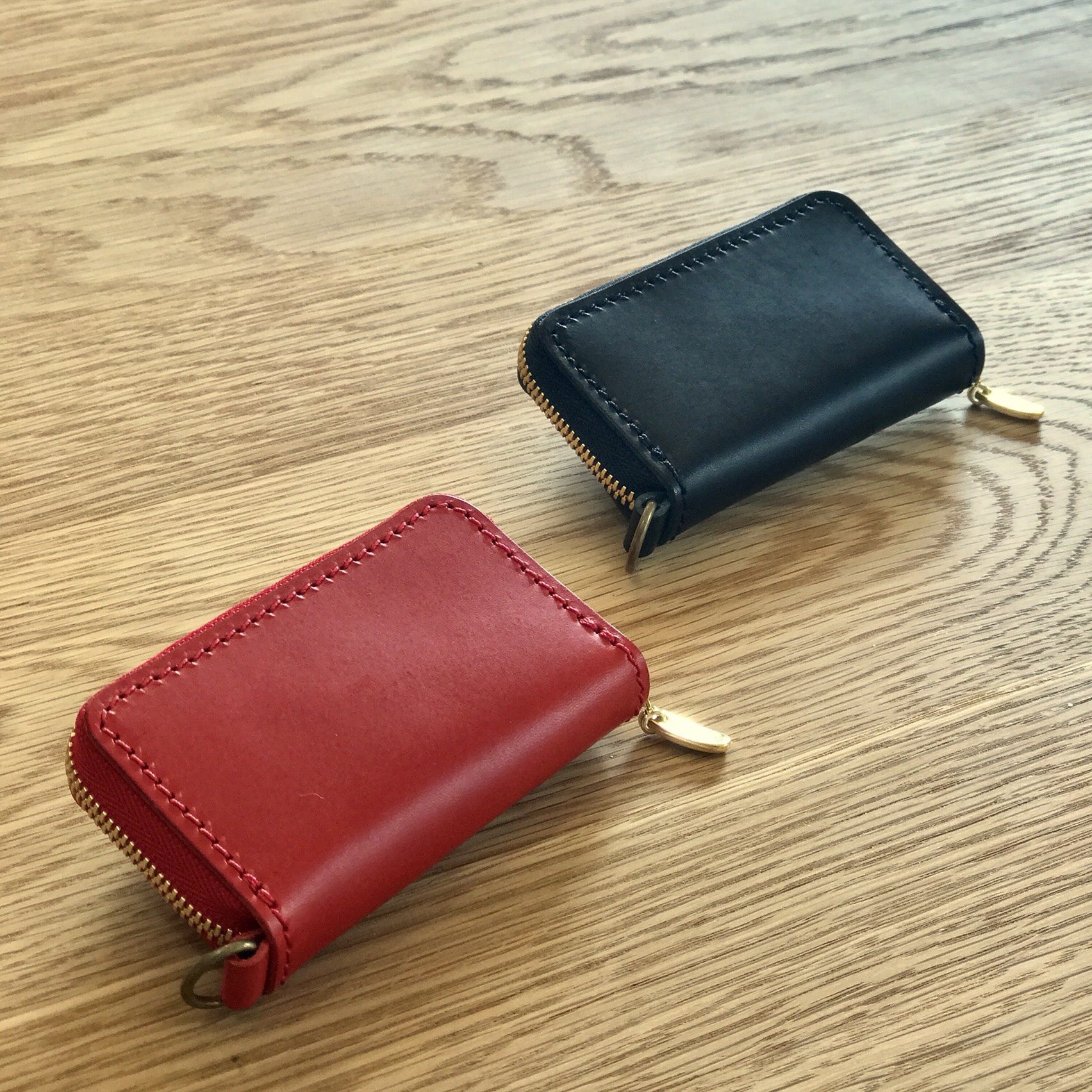 イタリアンレザーブッテーロのラウンドファスナースマートキーケース