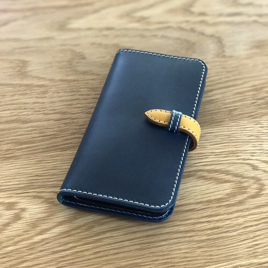 ＊収納たっぷりイタリアンレザーブッテーロのiPhoneケース iPhone全機種