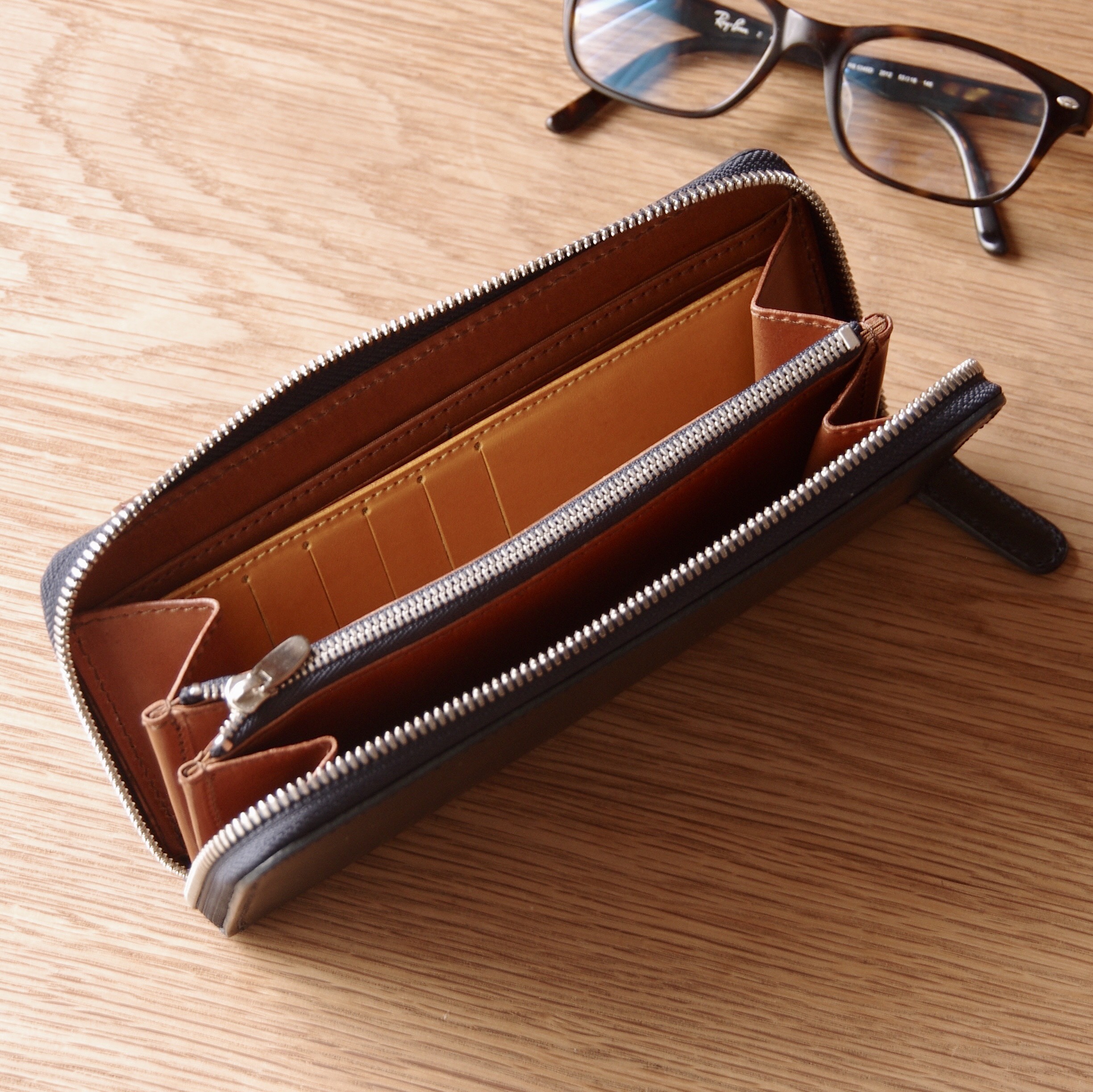 インナーカードケース ブッテーロ15色よりお好きなカラーでお作りします。