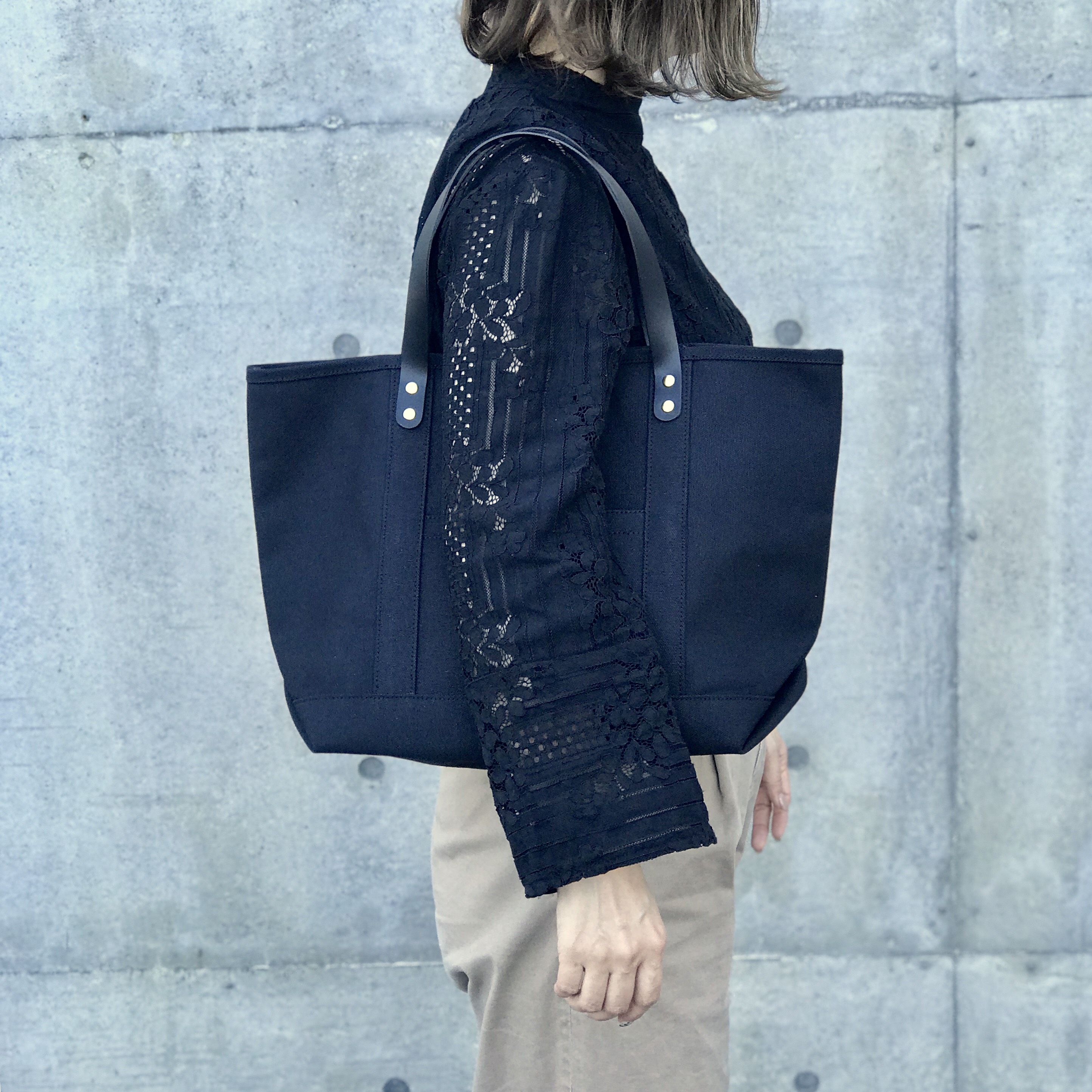 帆布とブッテーロのトートバッグ  Lサイズ サンプルブラック×ブラック