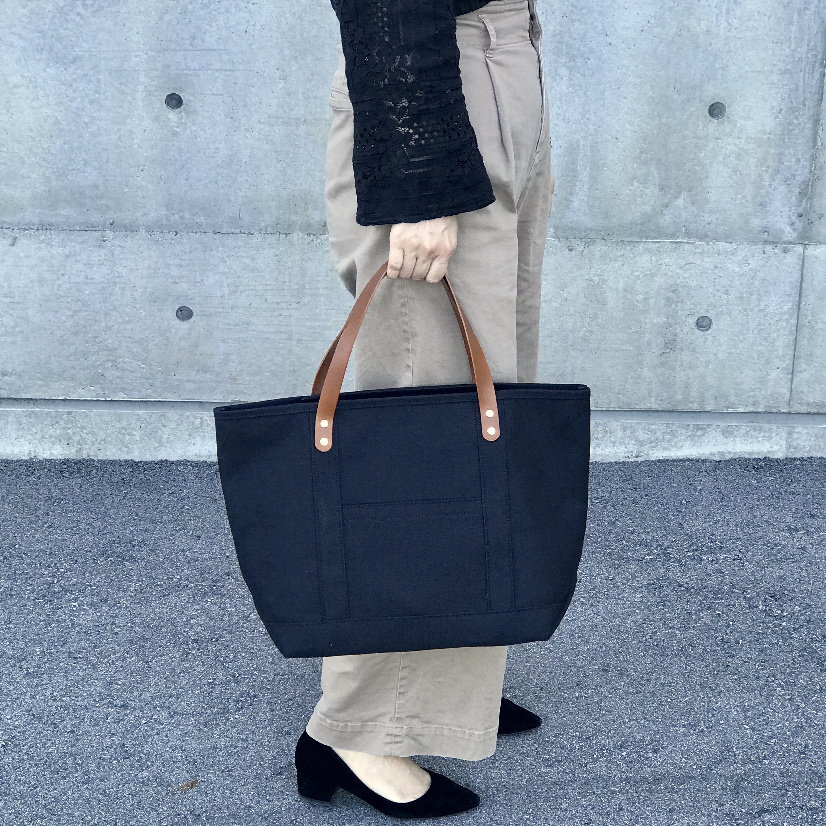 帆布とブッテーロのトートバッグ  Lサイズ サンプルブラック×キャメル