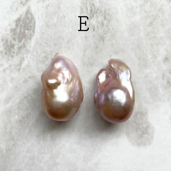 極大 高品質オイスターパール ペア 2粒 無穴 穴なし パープル系 本真珠 干渉色 大粒 ルース パーツ 素材 2枚目の画像