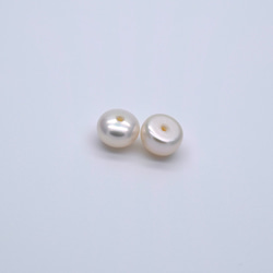 片穴  淡水真珠 パール ペア 2粒 6~6.5mm ボタン セミラウンド フラット ルース 素材 パーツ 5枚目の画像