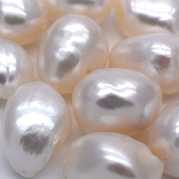 高品質バロック淡水パール 大粒 3粒【縦:11mm~12mm/横:9mm~10mm】本真珠 ボタン パーツ 1枚目の画像