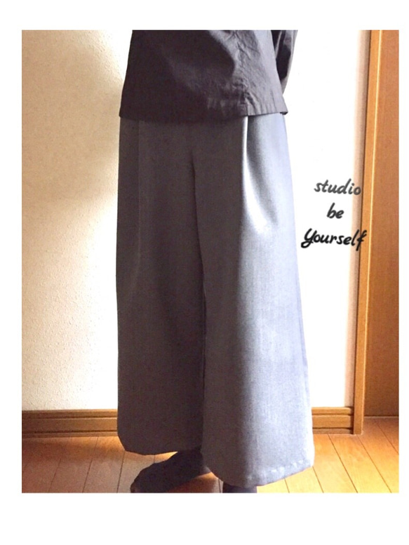 非常に高い品質 KAPITALベージュ ワイドパンツ 黒いボタン