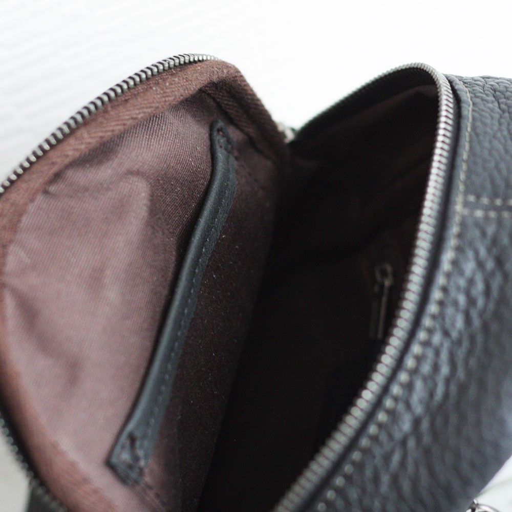 本革 ボディバッグ ブラック ワンショルダー メンズ レザーバッグ B-217