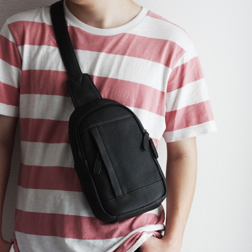 本革 ボディバッグ ブラック ワンショルダー メンズ レザーバッグ B-217