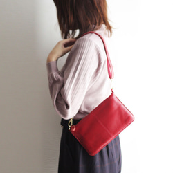 本革 お財布ポシェットスリム お財布ショルダー クラッチバッグ かるいかばん スマホポシェット B-133 2枚目の画像