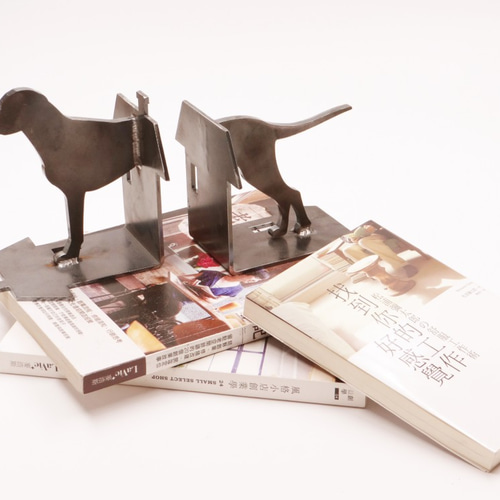 鉄の犬のブックエンド/本棚無邪気な犬 その他雑貨 Metalwithwood