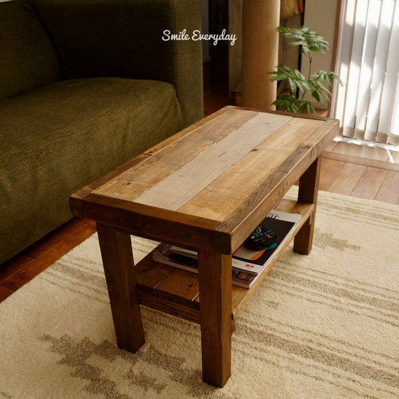 アンティークな感じがかわいい　ローテーブル  ミニ　木製　無垢材 4枚目の画像