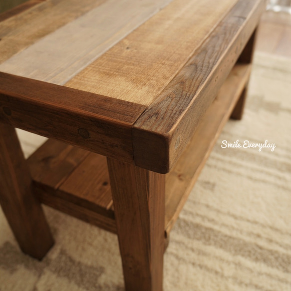 アンティークな感じがかわいい　ローテーブル  ミニ　木製　無垢材 6枚目の画像