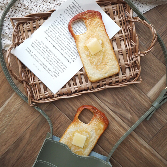 【精選】已售出6000個！奶油吐司手機殼（等待1.5個月） 第1張的照片