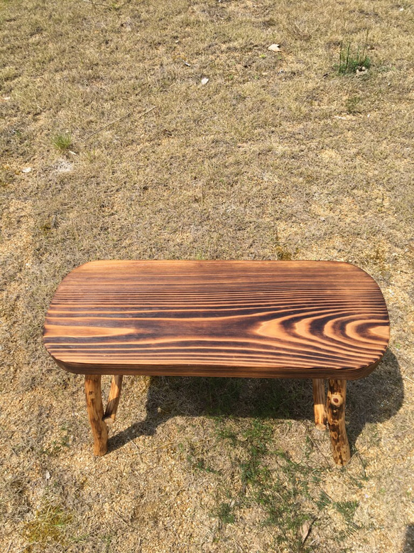 焼き杉 長椅子 小判型　木製　ベンチ 3枚目の画像