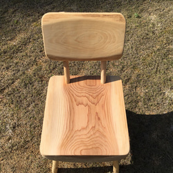 木の椅子　吉野杉　木製　スツール　無垢　アウトドア　和室　室内 2枚目の画像