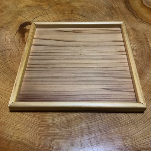 屋久杉　工芸品　トレー　置物　木製トレー Amazon.co.jp: 屋久杉 長角盆 無垢 天然木トレー 天然記念物