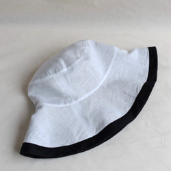 リバーシブルで着用できるリネンの帽子（バイカラー） 4枚目の画像