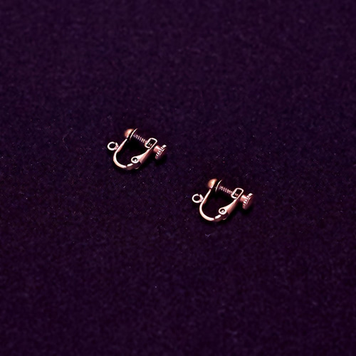 つまみ細工 揺れるくす玉ピアス正絹手染め ピアス（その他） つまみ