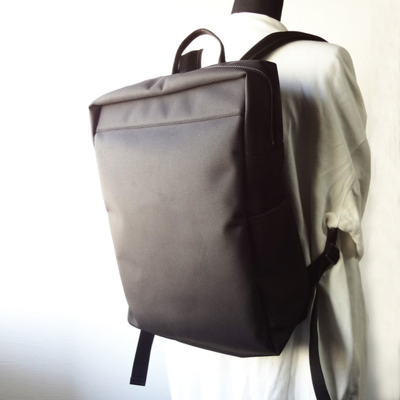 帯リメイクリュック、スクエア[650] 撥水ナイロン)上部がへこまないスクエアリュック リュック・バック