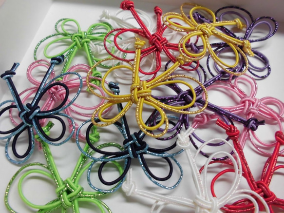 受注生産】水引のきらきらちょうちょ 5つ(色が選べます) ひも・コード