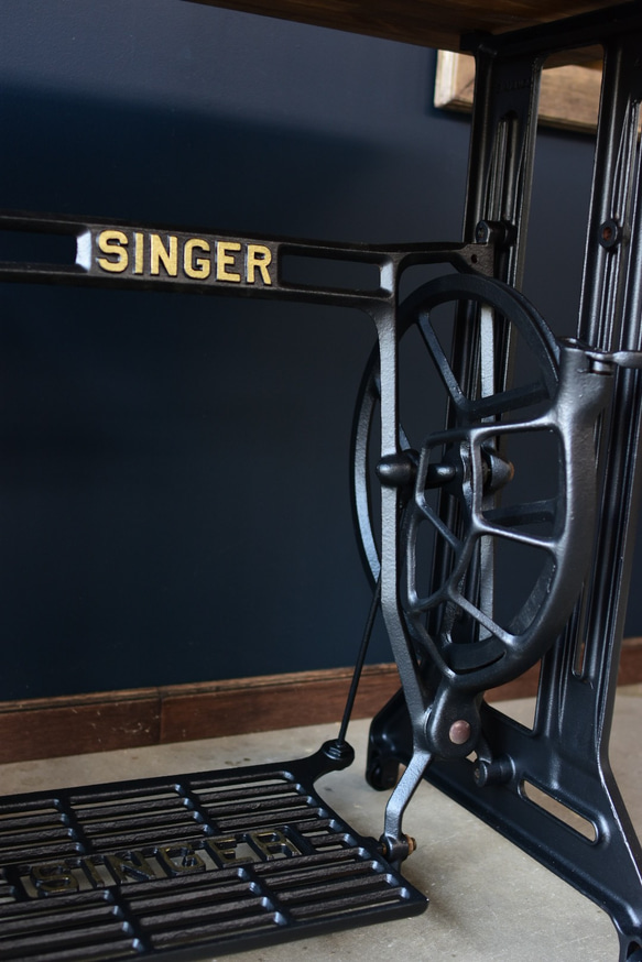 SINGER エイジング塗装　ストレート脚　80cm*45cm アンティークミシンテーブル　デスク　机　　テーブル 9枚目の画像