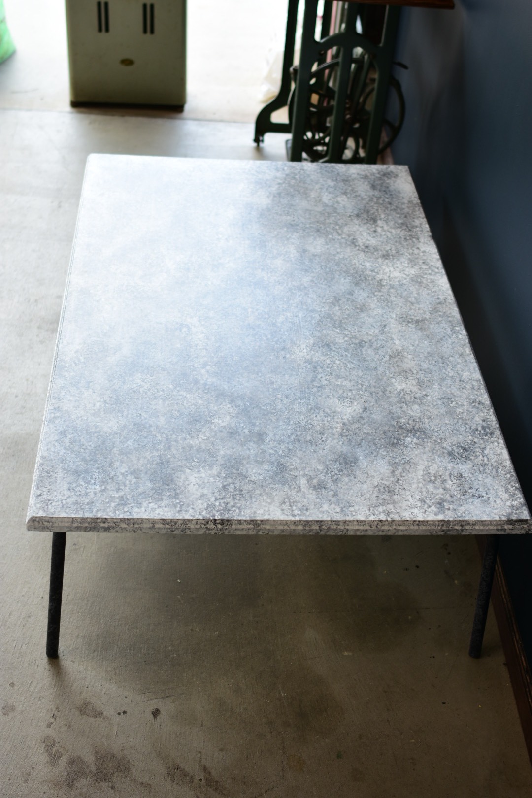 whiteエイジング塗装天板　ローテーブル　120×80㎝　撮影　フォトボード　スタイリングボード　写真　卓上