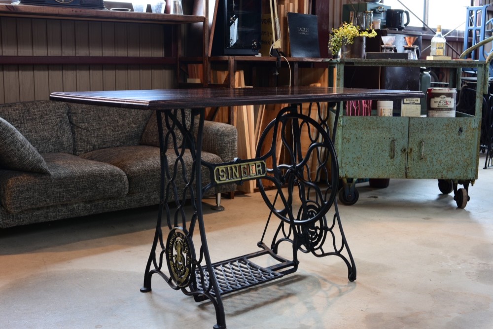 singer網脚/ ダイニングテーブル　天板サイズ変更可　130㎝×60㎝　テーブル　食卓　机　デスク