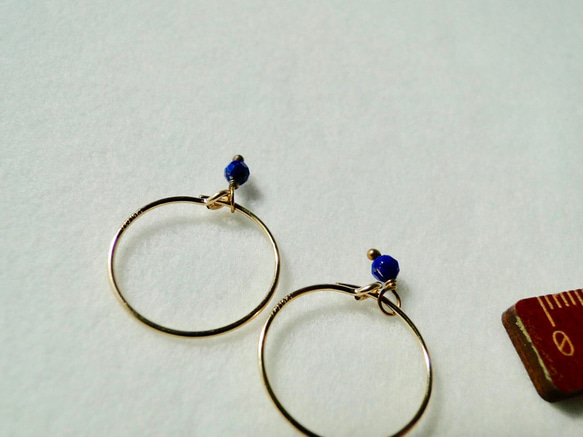 14kgf    ラピスラズリのフープピアス〜lapis lazuli〜 4枚目の画像