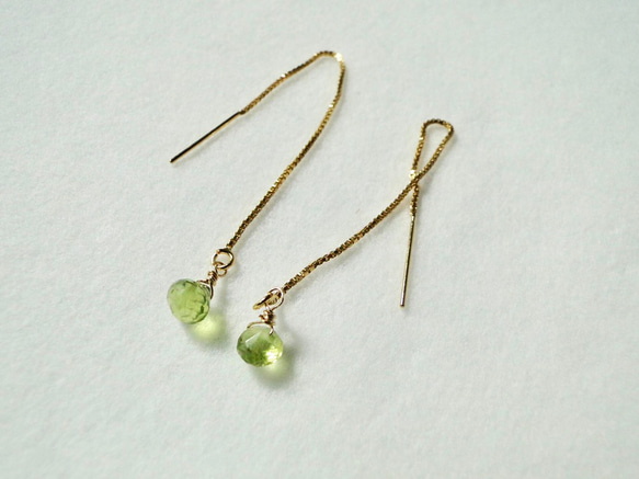 14kgf   ペリドットシンプルロングピアス〜Peridot〜 1枚目の画像