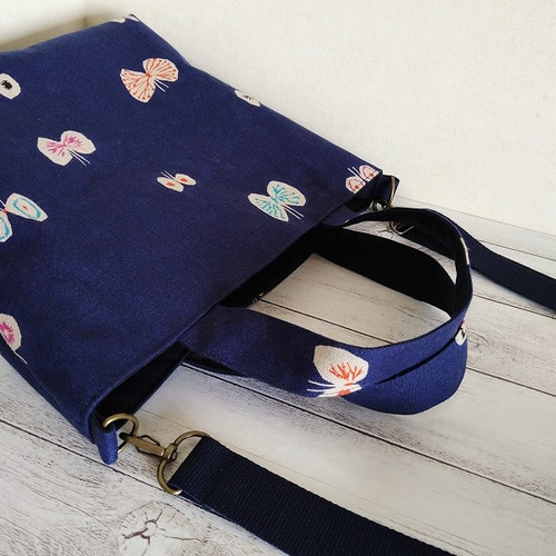 ミナペルホネン　2wayスクエアトートバック pomppia ネイビー pomppia muffin bag - minä perhonen
