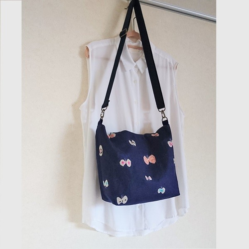 ミナペルホネン△ハンドメイド△2wayトートバッグ ミナペルホネン hana hane 2weyトートバッグ♪ネイビー トート
