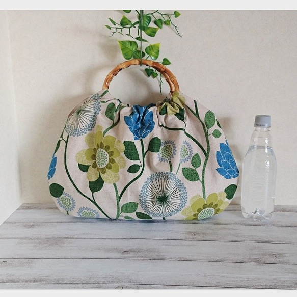 バンブーリングのバッグ♪大きな花柄ブルー系　ボタニカル 4枚目の画像