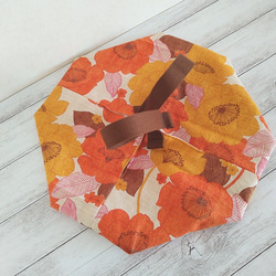 コロンと丸い気軽なバッグ♪レトロ可愛い花柄　くすみオレンジ 3枚目の画像