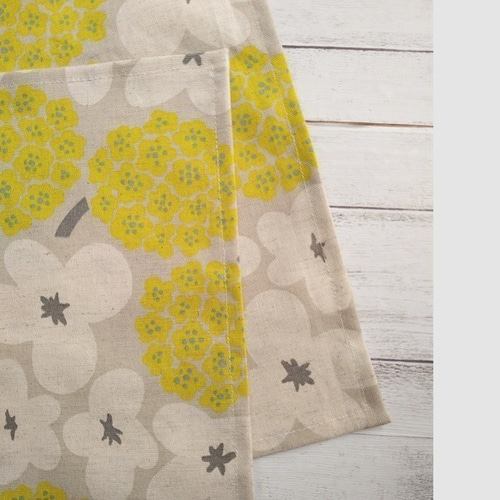 ランチョンマット2枚♪北欧花柄 ミモザイエロー×ホワイト