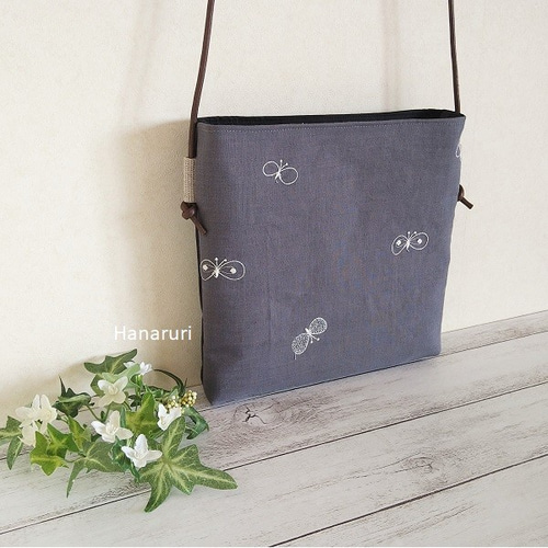 ミナペルホネン ハンドメイド ショルダーバッグ サコッシュ バッグ ポーチ ミナペルホネン choucho ボディバッグミニ ショルダーバッグ 風結び