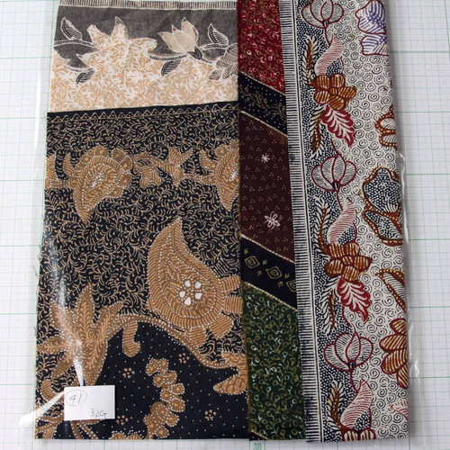 バティックのはぎれ ジャワ更紗のはぎれ Batik 更紗 蝋けつ染