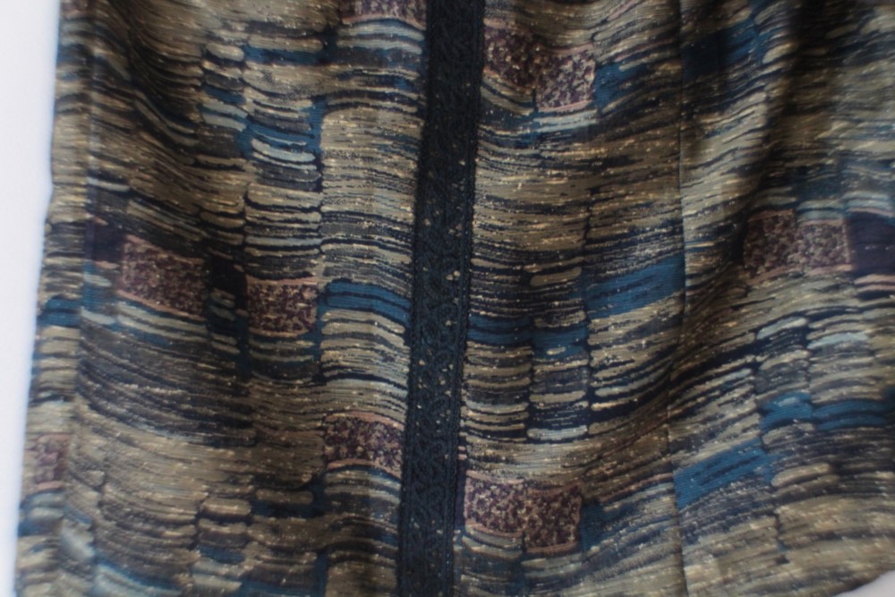 ☆シルク着物スカート☆ブラックレース付/31ks67